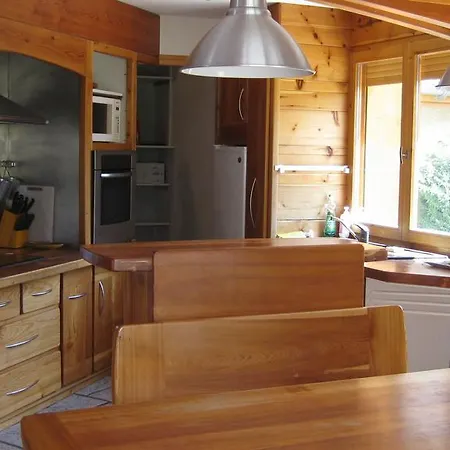شاليه Chalet Antramis أوسوا